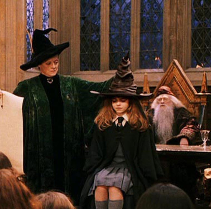 Minerva hatting Hermione